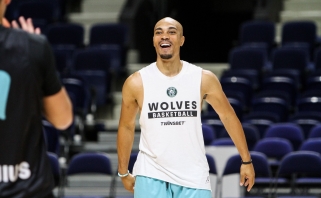 "Wolves" naujokas – apie iš garsaus NBA mažylio gautą patarimą bei karštą charakterį